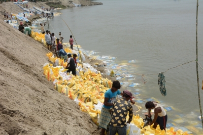 Villagers on edge in Bihar's Purnea, Araria as rivers rise | Villagers on edge in Bihar's Purnea, Araria as rivers rise