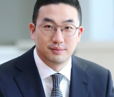 LG Group chairman Koo Kwang-mo sued over inheritance by family | LG Group chairman Koo Kwang-mo sued over inheritance by family