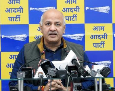 Sisodia alleges BJP trying to poach AAP councillors | Sisodia alleges BJP trying to poach AAP councillors
