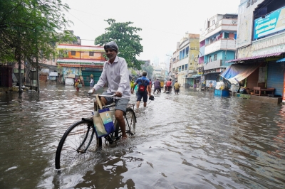 Rain woes continue for Chennai residents | Rain woes continue for Chennai residents