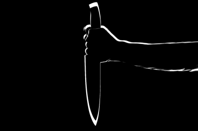 UP: Wife critical after husband stabs her on 'Karwa Chauth' | UP: Wife critical after husband stabs her on 'Karwa Chauth'