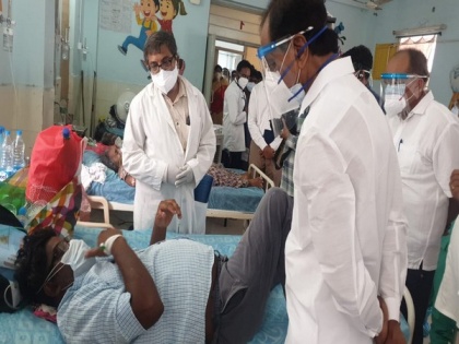 COVID-19: Telangana CM visits hospital in Warangal | COVID-19: Telangana CM visits hospital in Warangal