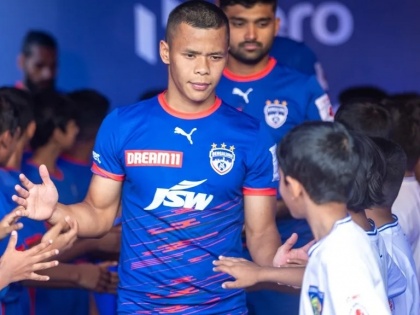 Always saw my future with Bengaluru FC, says Suresh Singh after signing new deal | Always saw my future with Bengaluru FC, says Suresh Singh after signing new deal