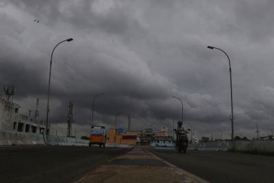 IMD issues orange alert in Chennai, adjoining districts | IMD issues orange alert in Chennai, adjoining districts IMD issues orange alert in Chennai, adjoining districts | IMD issues orange alert in Chennai, adjoining districts