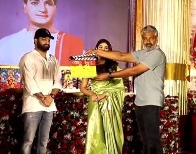 Rajamouli commences shoot of 'NTR 30', marks Janhvi's Telugu debut | Rajamouli commences shoot of 'NTR 30', marks Janhvi's Telugu debut