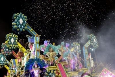 Brazil's carnival returns after 2-yr suspension | Brazil's carnival returns after 2-yr suspension