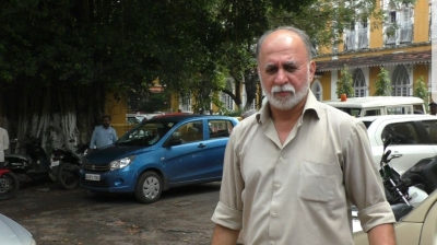 Tejpal case: SC extends trial completion deadline to Mar 31 | Tejpal case: SC extends trial completion deadline to Mar 31