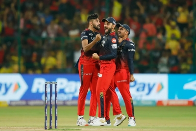 IPL 2023: Virat Kohli fined for breaching Code of Conduct during RCB vs CSK clash | IPL 2023: Virat Kohli fined for breaching Code of Conduct during RCB vs CSK clash