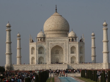 No cheer for Agra hospitality industry on World Tourism Day | No cheer for Agra hospitality industry on World Tourism Day