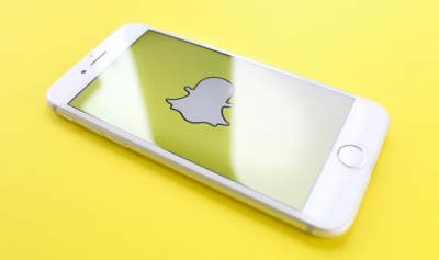 Snapchat to pay musicians up to $100K per month for top-performing songs | Snapchat to pay musicians up to $100K per month for top-performing songs