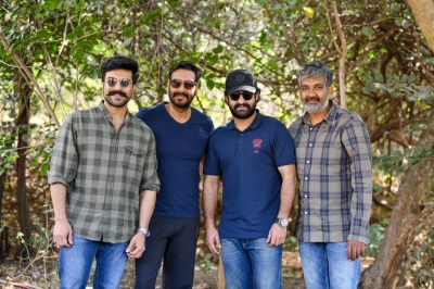 S.S. Rajamouli: Conflict in 'RRR' is not between heroes and villains but the heroes themselves | S.S. Rajamouli: Conflict in 'RRR' is not between heroes and villains but the heroes themselves