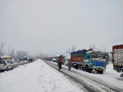 Jammu-Srinagar highway closed again | Jammu-Srinagar highway closed again