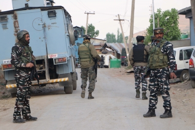 Encounter breaks out at J&K's Bandipora | Encounter breaks out at J&K's Bandipora Encounter breaks out at J&K's Bandipora | Encounter breaks out at J&K's Bandipora