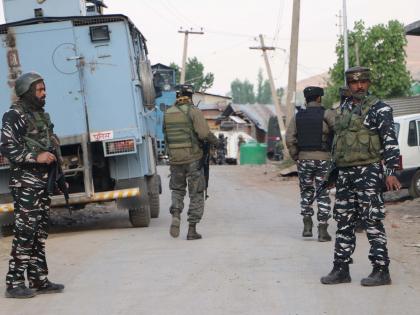 Policeman shot dead in J&K’s Baramulla | Policeman shot dead in J&K’s Baramulla Policeman shot dead in J&K’s Baramulla | Policeman shot dead in J&K’s Baramulla
