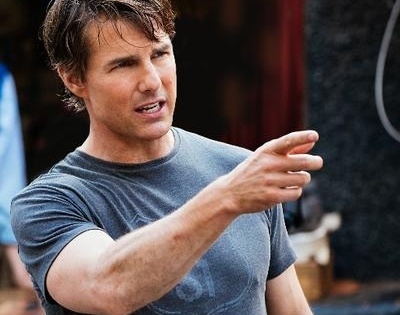 Tom Cruise's car stolen while shooting in UK | Tom Cruise's car stolen while shooting in UK