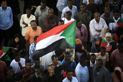 Sudanese protesters reach presidential palace to demand civilian rule | Sudanese protesters reach presidential palace to demand civilian rule