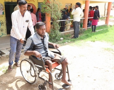 K'taka polls: Manipal Hospital helps 16 in-patients cast votes | K'taka polls: Manipal Hospital helps 16 in-patients cast votes