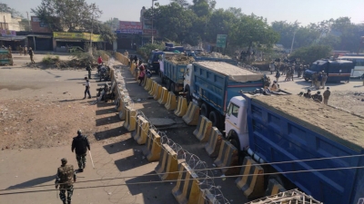Tear gas shells used to disperse protesters at Singhu border | Tear gas shells used to disperse protesters at Singhu border Tear gas shells used to disperse protesters at Singhu border | Tear gas shells used to disperse protesters at Singhu border