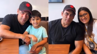 Salman Khan poses with Sania Mirza's son, sister Anam in Dubai | Salman Khan poses with Sania Mirza's son, sister Anam in Dubai