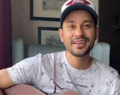 Kunal Kemmu gifts himself a BMW superbike | Kunal Kemmu gifts himself a BMW superbike Kunal Kemmu gifts himself a BMW superbike | Kunal Kemmu gifts himself a BMW superbike
