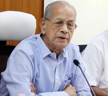 Will be happy if Oommen Chandy becomes CM again: Metroman Sreedharan | Will be happy if Oommen Chandy becomes CM again: Metroman Sreedharan