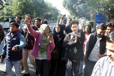 Jamia 'suspends' anti-CAA sit in, but not without politics | Jamia 'suspends' anti-CAA sit in, but not without politics