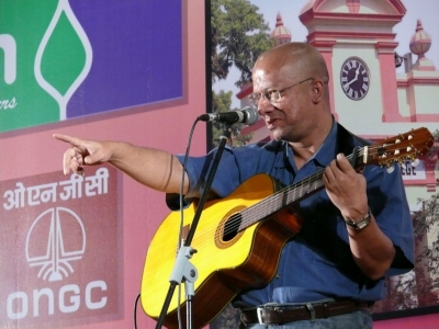 Acclaimed singer and former Trinamool MP Kabir Suman hospitalised | Acclaimed singer and former Trinamool MP Kabir Suman hospitalised Acclaimed singer and former Trinamool MP Kabir Suman hospitalised | Acclaimed singer and former Trinamool MP Kabir Suman hospitalised