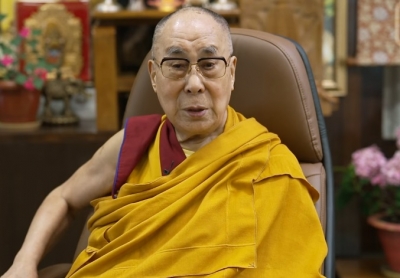 Dalai Lama applauds Jain tradition for non-violent way of life | Dalai Lama applauds Jain tradition for non-violent way of life