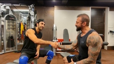Ranbir opens up on his body makeover and his trainer | Ranbir opens up on his body makeover and his trainer Ranbir opens up on his body makeover and his trainer | Ranbir opens up on his body makeover and his trainer