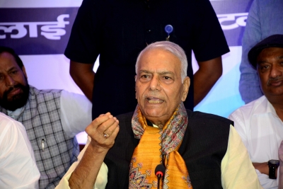 Nitish didn't even respond to my messages during poll campaign: Yashwant Sinha | Nitish didn't even respond to my messages during poll campaign: Yashwant Sinha Nitish didn't even respond to my messages during poll campaign: Yashwant Sinha | Nitish didn't even respond to my messages during poll campaign: Yashwant Sinha