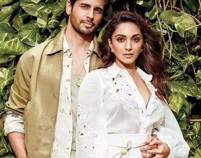 Sidharth, Kiara attend Arpita Khan's Eid party amid breakup rumours | Sidharth, Kiara attend Arpita Khan's Eid party amid breakup rumours Sidharth, Kiara attend Arpita Khan's Eid party amid breakup rumours | Sidharth, Kiara attend Arpita Khan's Eid party amid breakup rumours