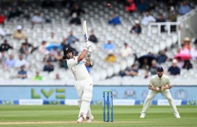 New Zealand set England 273 in 75 overs to win first Test | New Zealand set England 273 in 75 overs to win first Test