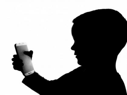 China considers limiting kids’ phone use to 2 hrs/day | China considers limiting kids’ phone use to 2 hrs/day China considers limiting kids’ phone use to 2 hrs/day | China considers limiting kids’ phone use to 2 hrs/day