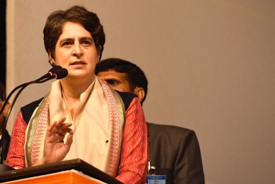 Priyanka following Sonia who wept for Batla: BJP on Jamia video | Priyanka following Sonia who wept for Batla: BJP on Jamia video