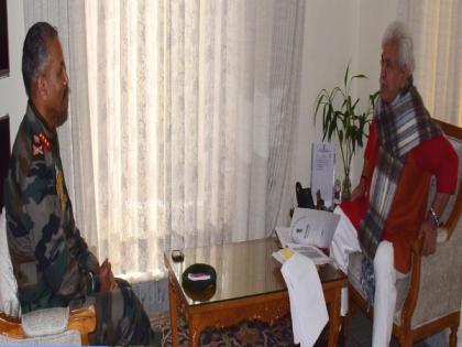 General Officer Commanding 15 Corps discusses J-K security situation with Lt Governor | General Officer Commanding 15 Corps discusses J-K security situation with Lt Governor