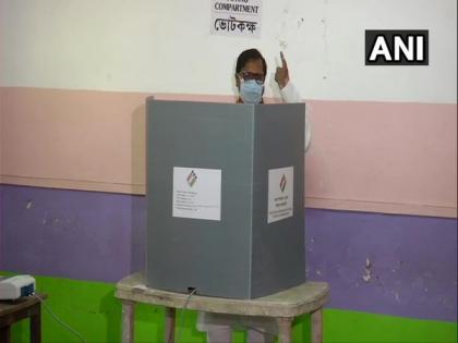 West Bengal Assembly polls: BJP accuses TMC of creating disturbances at polling booths | West Bengal Assembly polls: BJP accuses TMC of creating disturbances at polling booths West Bengal Assembly polls: BJP accuses TMC of creating disturbances at polling booths | West Bengal Assembly polls: BJP accuses TMC of creating disturbances at polling booths