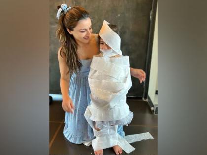 Kunal Kemmu-Soha Ali Khan's daughter Inaaya dresses up as Easter egg | Kunal Kemmu-Soha Ali Khan's daughter Inaaya dresses up as Easter egg