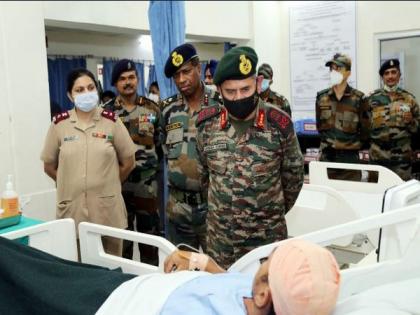 Northern Command Army Chief visits soldiers injured in Rajouri encounter | Northern Command Army Chief visits soldiers injured in Rajouri encounter