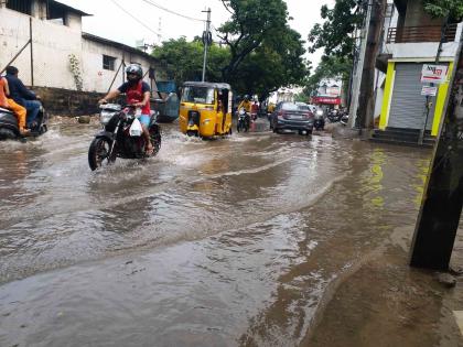 UP on alert after heavy rains in western region | UP on alert after heavy rains in western region