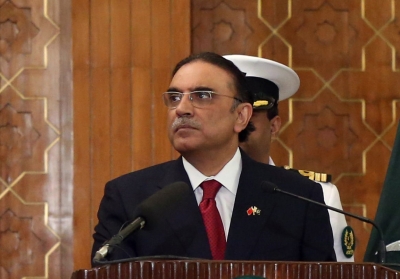Former Pak Prez Zardari admitted to hospital | Former Pak Prez Zardari admitted to hospital
