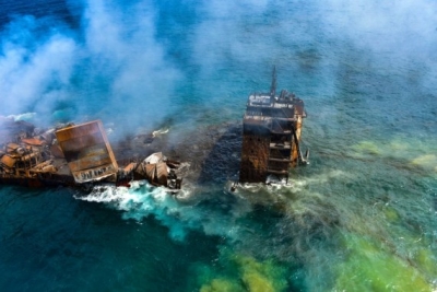 S'pore planning probe into burnt ship off SL coast | S'pore planning probe into burnt ship off SL coast