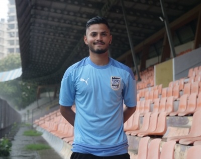 Mumbai City FC complete signing of defender Sanjeev Stalin | Mumbai City FC complete signing of defender Sanjeev Stalin