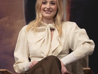 Sophie Turner seen getting cozy with aristocrat amid pending divorce | Sophie Turner seen getting cozy with aristocrat amid pending divorce Sophie Turner seen getting cozy with aristocrat amid pending divorce | Sophie Turner seen getting cozy with aristocrat amid pending divorce