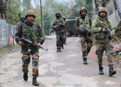 Army soldier injured in accidental misfire in J&K's Kulgam | Army soldier injured in accidental misfire in J&K's Kulgam