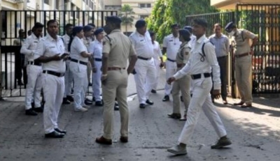 Kolkata Police submit report on another 'outrage of modesty' complaint against Bengal Governor | Kolkata Police submit report on another 'outrage of modesty' complaint against Bengal Governor Kolkata Police submit report on another 'outrage of modesty' complaint against Bengal Governor | Kolkata Police submit report on another 'outrage of modesty' complaint against Bengal Governor