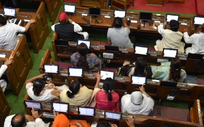 As UP Assembly goes paperless, MLAs fumble with tablets | As UP Assembly goes paperless, MLAs fumble with tablets As UP Assembly goes paperless, MLAs fumble with tablets | As UP Assembly goes paperless, MLAs fumble with tablets
