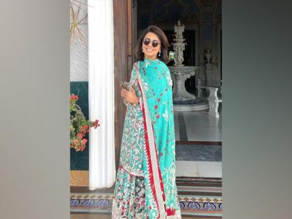 Neetu Kapoor's dance rehearsal video for Ranbir, Alia's wedding goes viral | Neetu Kapoor's dance rehearsal video for Ranbir, Alia's wedding goes viral Neetu Kapoor's dance rehearsal video for Ranbir, Alia's wedding goes viral | Neetu Kapoor's dance rehearsal video for Ranbir, Alia's wedding goes viral