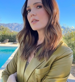 Pregnant Mandy Moore will have unmedicated birth due to rare blood disorder | Pregnant Mandy Moore will have unmedicated birth due to rare blood disorder