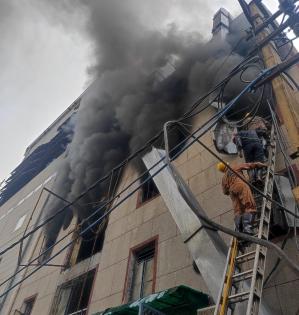 Fire breaks out in factory in Delhi | Fire breaks out in factory in Delhi