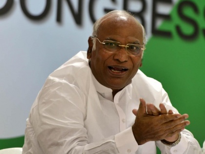 BJP govt puts national assets on fire sale, says Kharge | BJP govt puts national assets on fire sale, says Kharge